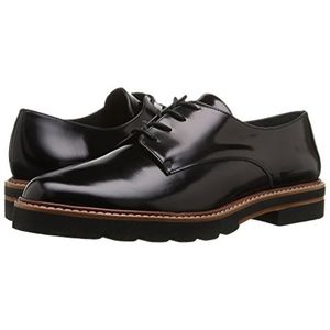 STUART WEITZMAN METRO OXFORDS 8
